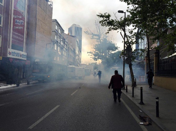 Şişli’de, Taksim’e Yürümek İsteyen Gruba Polis Müdahalesi