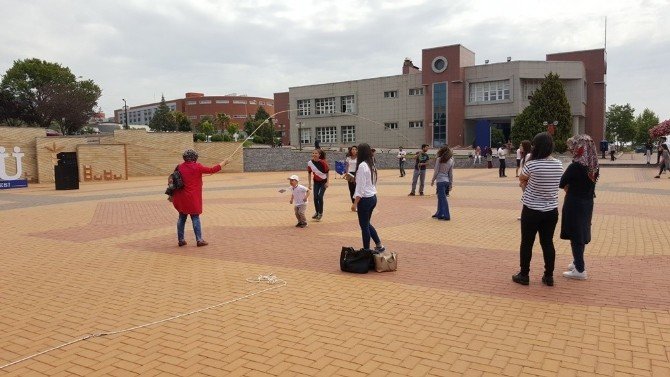 Genç Liderler Topluluğu 90’larda Çocuk Olmayı Hatırlattı