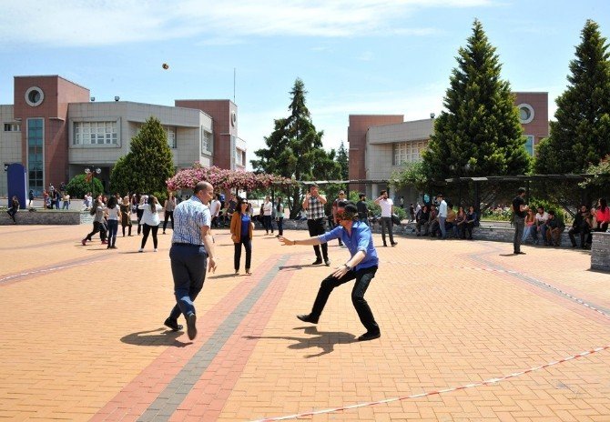 Genç Liderler Topluluğu 90’larda Çocuk Olmayı Hatırlattı