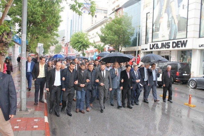 3 Mayıs Türkçülük Günü Kapsamında Afyonkarahisar’da Yürüyüş Yapıldı