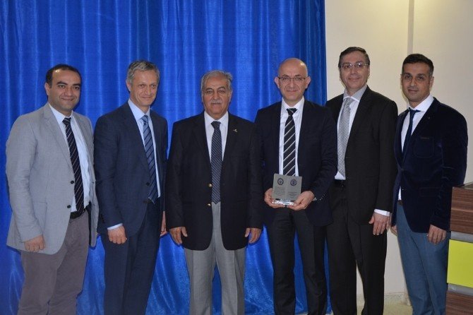 ADÜ Öğretim Üyesi Prof. Dr. İlhan Özkan Emekli Oldu