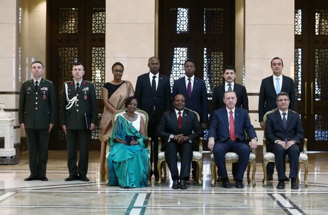 Cumhurbaşkanı Erdoğan'a Ruanda büyükelçisinden güven mektubu