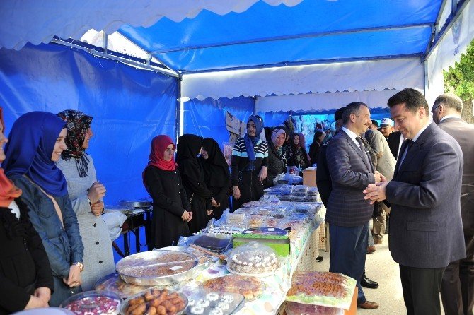 Bozüyük’te Yatılı Hafız Kuran Kursu İnşaatı Yararına Kermes Düzenlendi