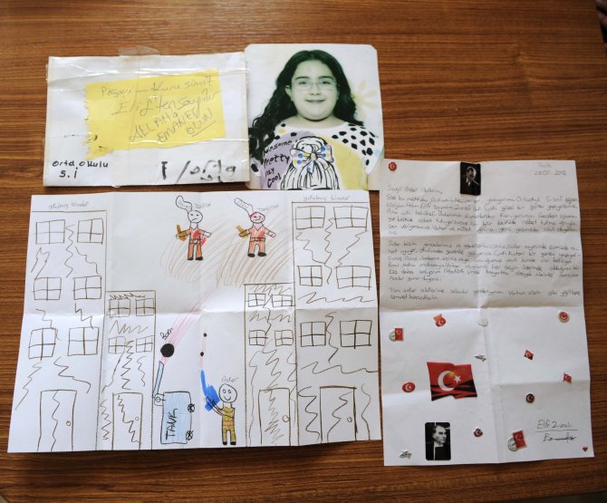 Askerlere moral olarak gönderdiği mektubu amcası okudu