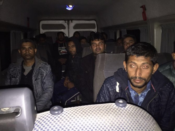 Edirne'de Pakistan uyruklu 16 kaçak yakalandı
