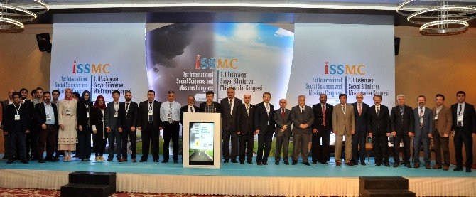 Uluslararası Sosyal Bilimler Ve Müslümanlar Kongresi Konya’da Başladı