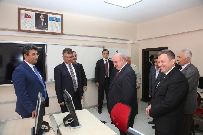 Kartaltepe Ortaokulu Açılışında Renkli Görüntüler