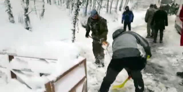 Jandarma’nın, dizi ekibini kurtarması kameralara yansıdı