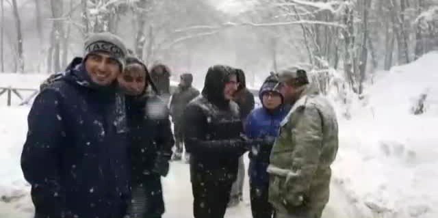 Jandarma’nın, dizi ekibini kurtarması kameralara yansıdı