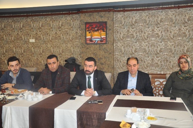 AK Parti Kars İl Başkanı Çalkın, 10 Ocak Gazeteciler Günü’nde gazetecilerle biraya geldi