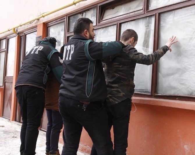 Bolu’da Narkotim ekiplerinden okullarda uygulama