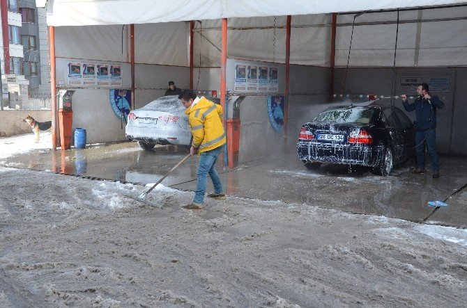 Soğuk hava oto yıkamacıları etkiledi