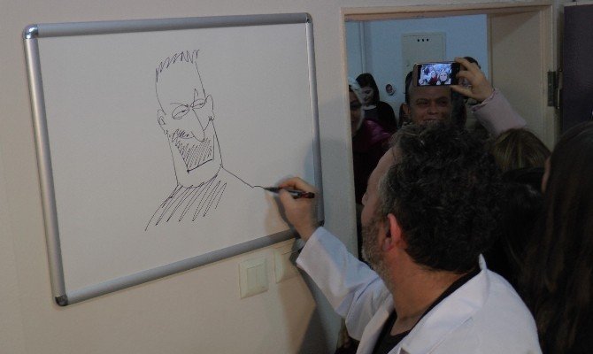 Ünlü Komedyen Cem Yılmaz, İlkokulda Fen Laboratuvarı açtı