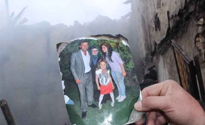 Denizli’deki yangın faciasından geriye aile fotoğrafı kaldı