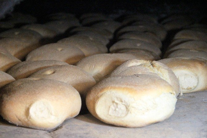 Kaçak ekmekler fırıncıları zora sokuyor