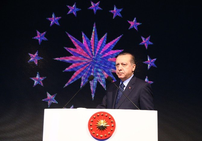 Cumhurbaşkanı Erdoğan: "Bizim sorunumuz süratli hareket edememek"