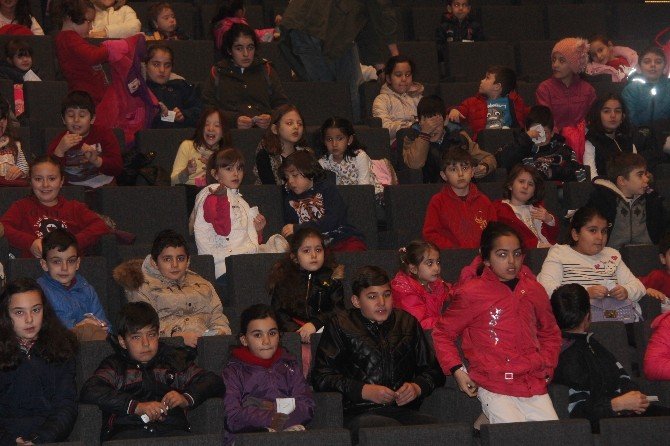 Berkm’de çocuklar için “Eğlence Dünyası”