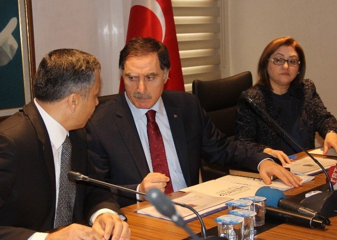 Kamu Başdenetçisi Şeref Malkoç Gaziantep’te