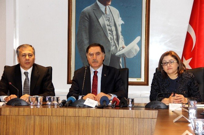 Kamu Başdenetçisi Şeref Malkoç Gaziantep’te