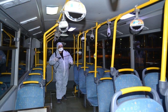 Halk otobüsleri ve servisler dezenfekte ediliyor