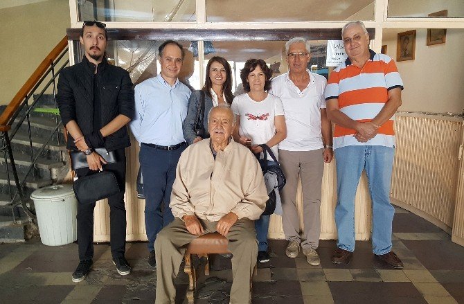 İzmir’in unutulan sinemaları ve sinema kültürüne akademik katkı