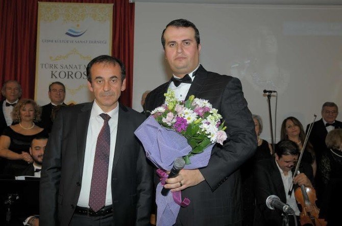 Çeşme’de kış konserine yoğun ilgi