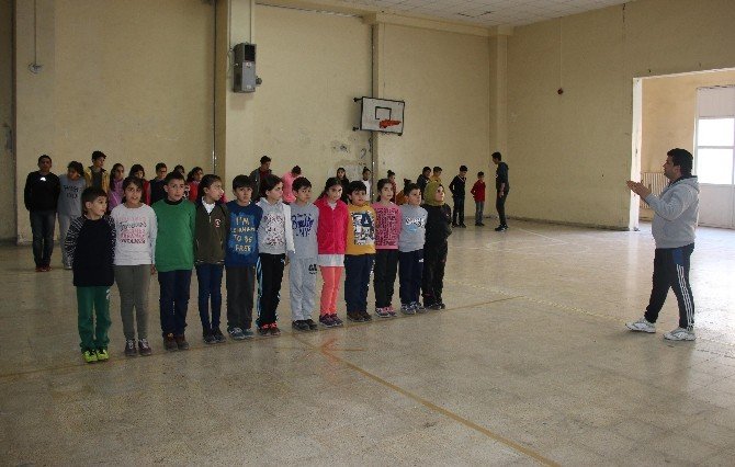 Halk oyunlarını Haliliye Belediyesi ile öğreniyorlar