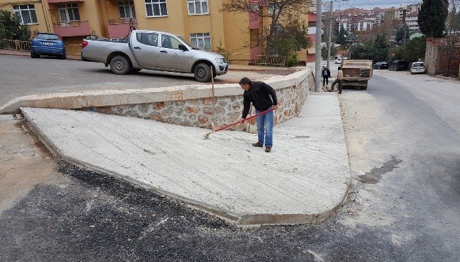 İzmit Belediyesi, İzmit’in dört bir yanında çalışmalara devam ediyor