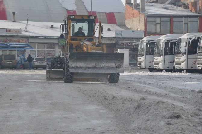 Selim Belediyesi’nin karla mücadelesi devam ediyor