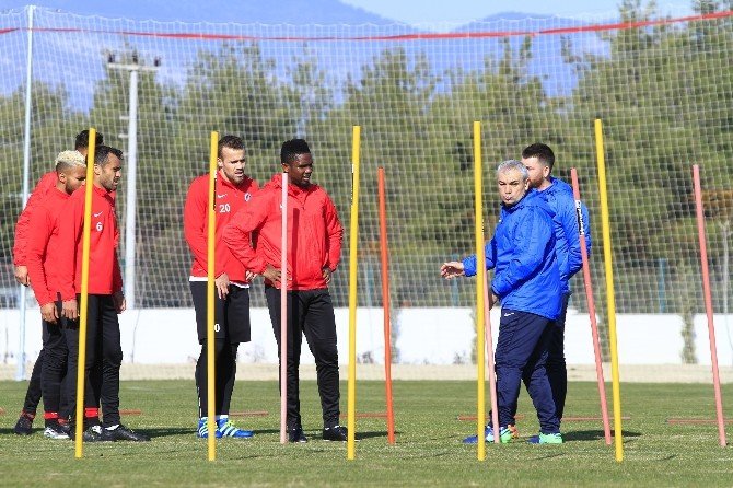 Antalyaspor, Osmanlıspor maçının hazırlıklarını sürdürüyor