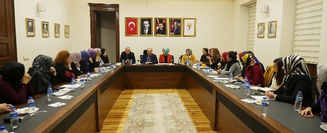 Gümrükçüoğlu: "Referandumda Trabzon bir rekor kıracaktır"