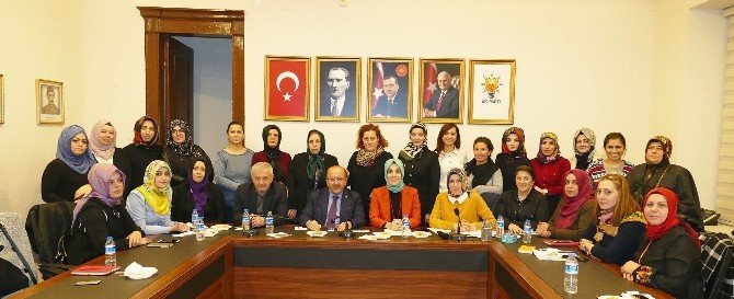 Gümrükçüoğlu: "Referandumda Trabzon bir rekor kıracaktır"