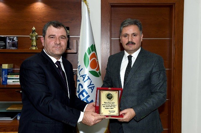 Malatya Büyükşehir Belediye Başkanı Ahmet Çakır :