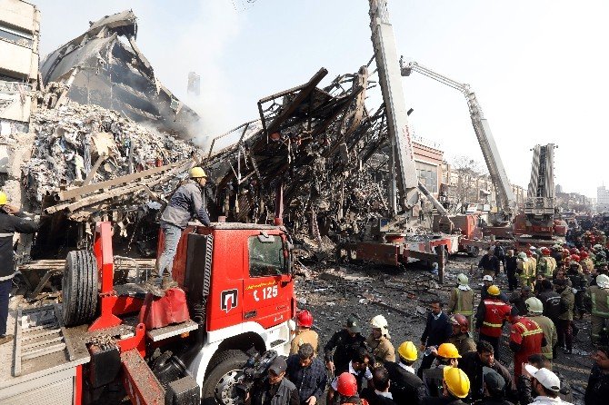 Tahran’da bina çöktü: 30 ölü