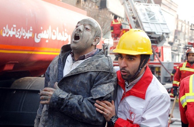 Tahran’da bina çöktü: 30 ölü