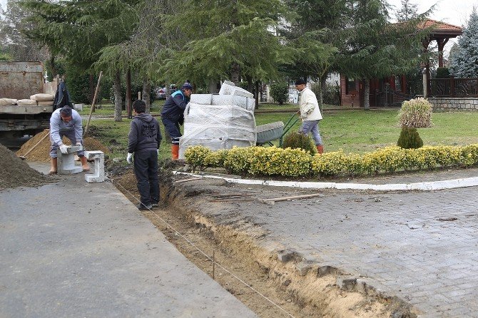 Sapanca Belediyesi yağmur suyu çalışmasına devam ediyor