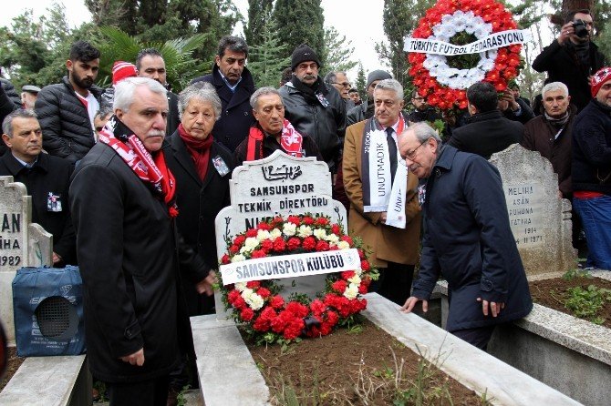 Samsunspor, 1989’daki kazada ölen teknik adam ve futbolcularını andı