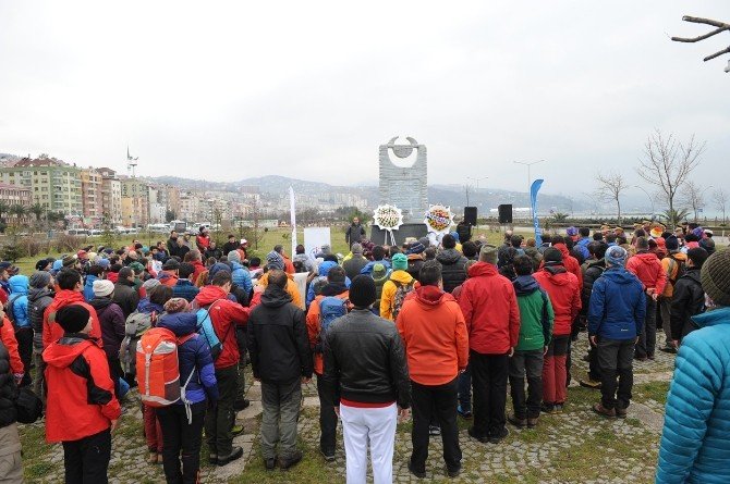 Zigana’da 8 yıl önce çığ felaketinde hayatını kaybeden 10 dağcı için anma yürüyüşü düzenlendi
