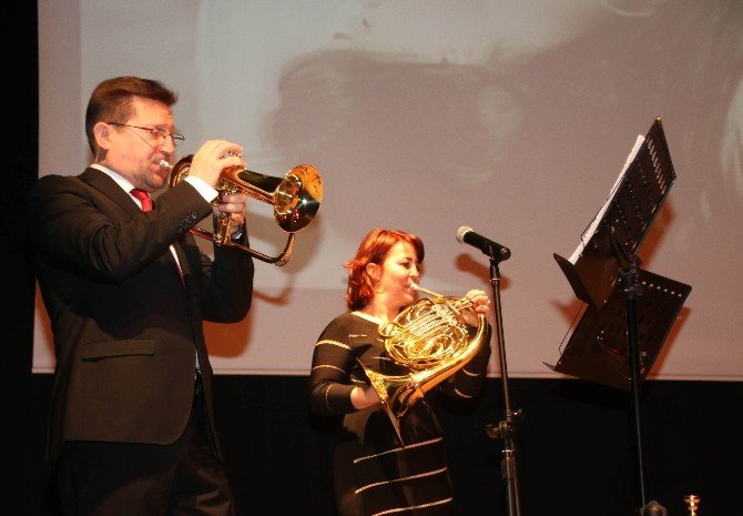 Türkiye’nin ilk ‘bakır nefesli beşlisi’ Golden Horn Brass Başkentlilerle buluştu