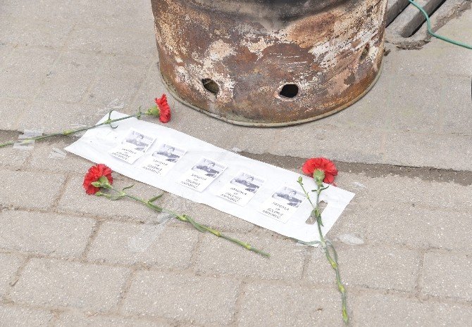 Donarak hayatını kaybeden sokak müzisyeni için yürekleri ısıtan türküler