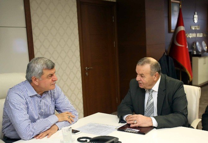 Başkan Karaosmanoğlu, Ahıska Türklerini ağırladı