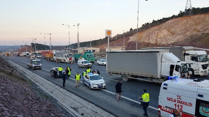 Kuzey Marmara Otoyolu’nda trafiği kilitleyen kaza