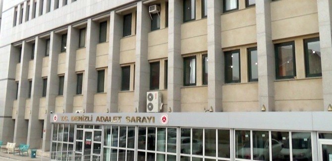 Denizli’de FETÖ’den yargılanan 11 avukatın duruşması başladı