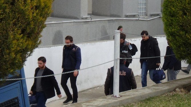 Denizli’de 12 eski polis FETÖ’den tutuklandı