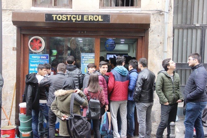 Gaziantepli fenomen ’tostçu Erol’