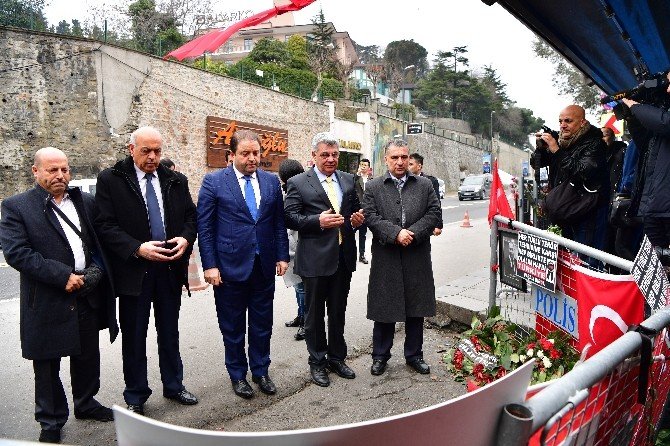 Başkan Ali Kılıç ve Lübnanlı belediye başkanları Reina’da hayatını kaybedenleri andı