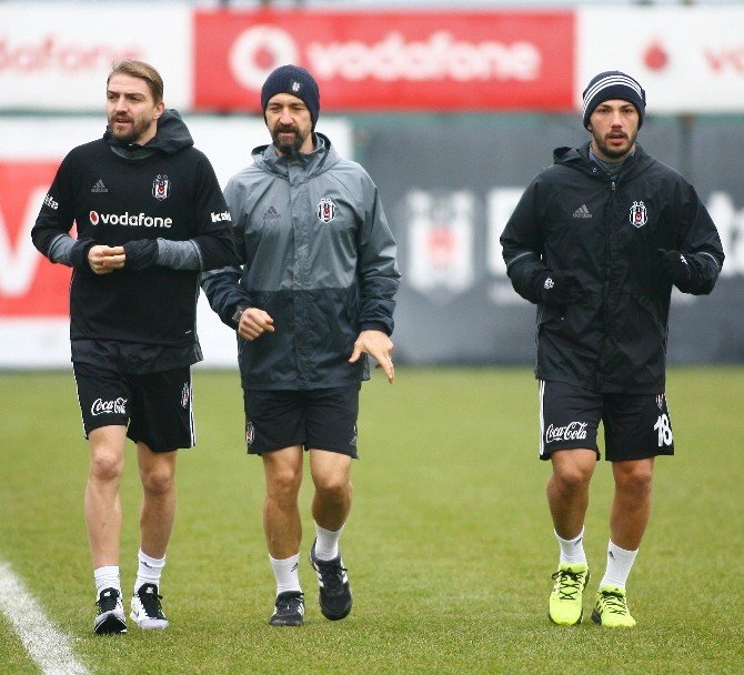 Beşiktaş’ta Caner Erkin sevinci