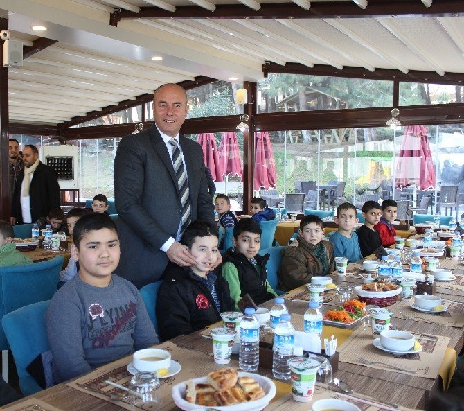 Togar: “Milli ve manevi duygularla donatılan bir gençlik yetişiyor”