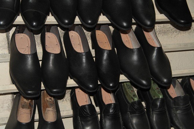 Çarşamba ayakkabısı modasını kaybetmedi