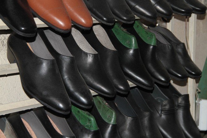 Çarşamba ayakkabısı modasını kaybetmedi